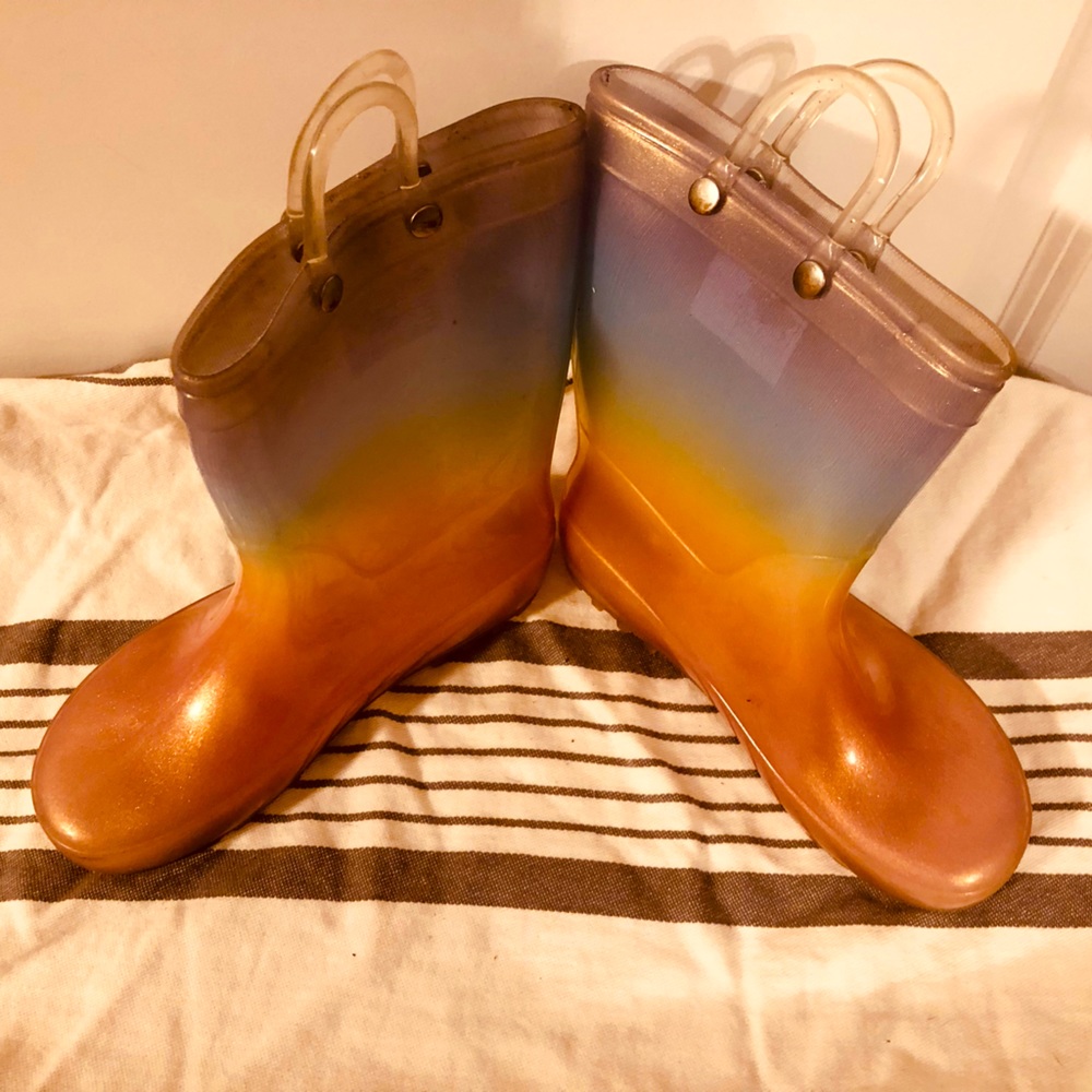 GUC Girls size 12 rainbow rain boots.